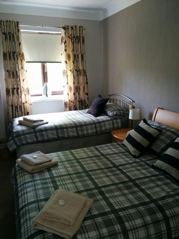 The Thistle Inn Cumnock Szoba fotó