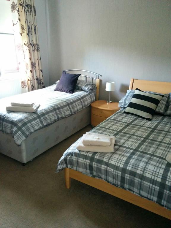 The Thistle Inn Cumnock Szoba fotó